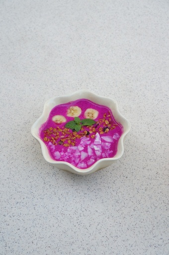 [BOTITNWSI007] Dragon Fruit Banana Smoothie Bowl